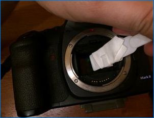 Ako vyčistiť matricu fotoaparátu?