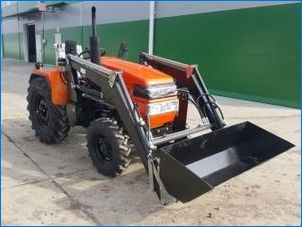 Mini traktory "Uralets": funkcie a model