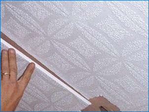 Ako prilepiť stropnú dlažbu z peny?