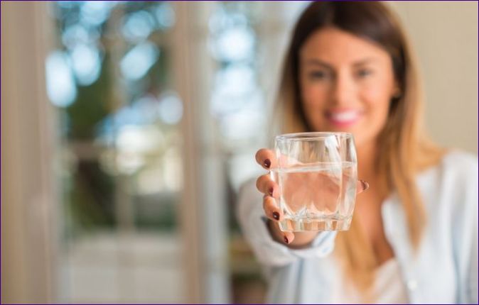 Pomáha vám voda schudnúť?