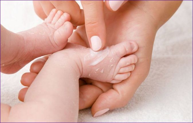 Suchá pokožka u vášho dieťaťa: 20 príčin a 10 nápravných opatrení