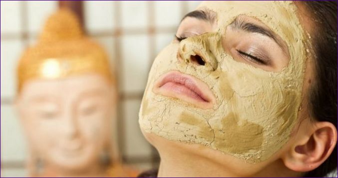 medovo-hlinená maska na tvár