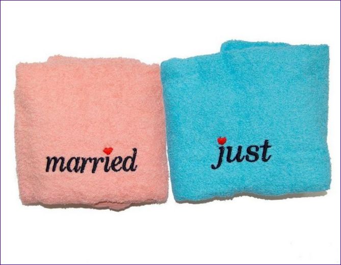 Vyšívané uteráky Just married couple, mix farieb