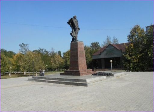 Pomník generála Jermolova