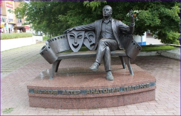 Pomník Alexeja Papanova