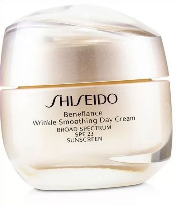 Shiseido Benefiance Vyhladzujúci denný krém proti vráskam SPF 23