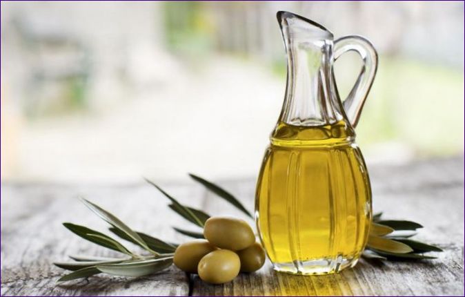 Olivový olej v kozmetike: užitočné vlastnosti pre pokožku